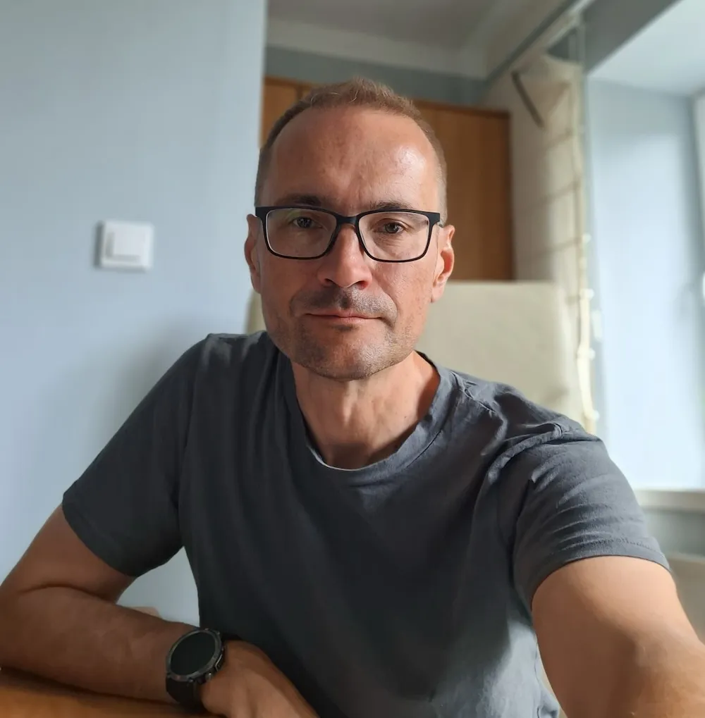 BartoszCholawo PublicDialog